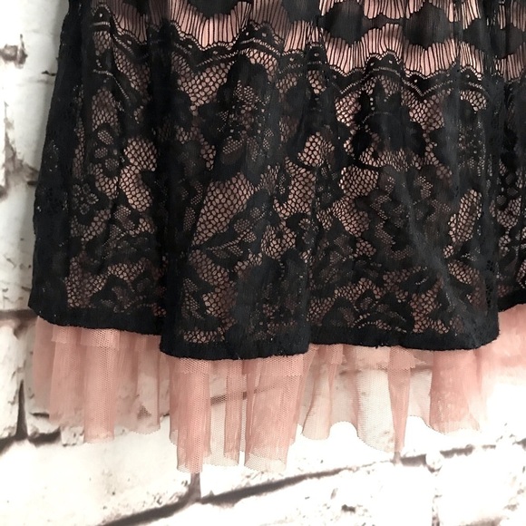 BeBop black lace overlay over salmon pink tulle dress Sleeveless Size Small - Picture 2 of 15